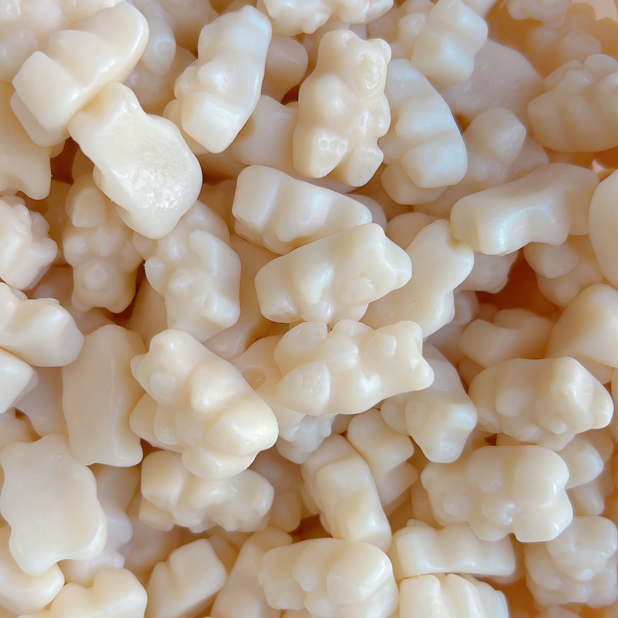 White gummy bears in strawberry and banana flavour